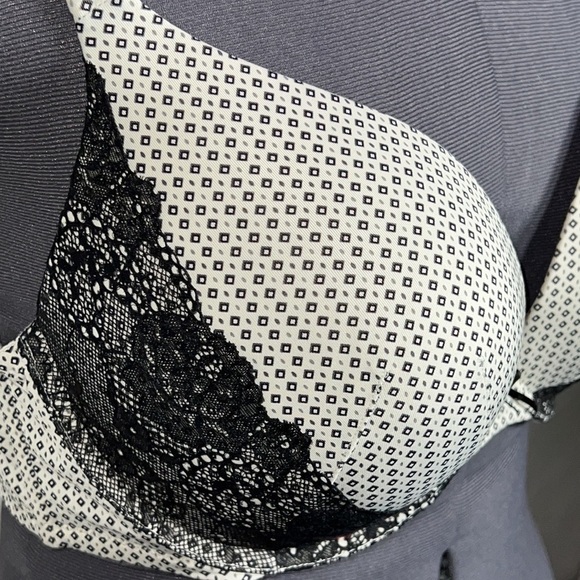 CACIQUE Boost Plunge Bra White/Black Lace 42C EUC - Picture 2 of 6